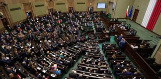Sejm może wyrazić wotum nieufności nowemu rządowi Mateusza Morawieckiego